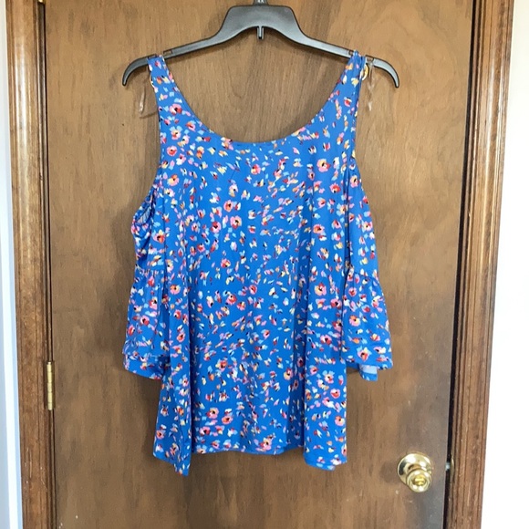 Robert Louis print cold shoulder bell sleeve top w stretch 1X 2X - Picture 13 of 16